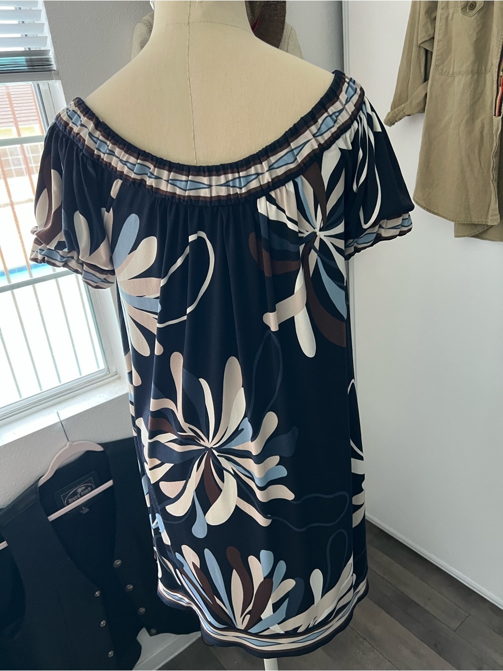 BCBG Navy Fabric Label Detail